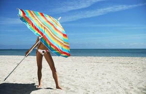 Bőrvédelem! Tippek a nyárra, hogy felkészült legyél a káros, de annál kellemesebb napsugarak ellen!