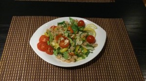 Koktélrák saláta, ha nincs kedved főzőcskézni a nagy melegben!