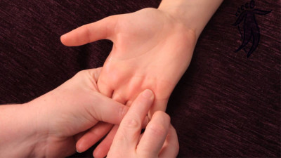 Kezedben az egészséged – Kézreflexológia
