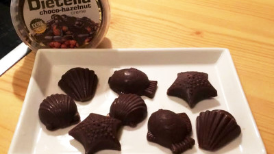 Dietellás csokipraliné avagy diétás mogyorókrémes bonbon