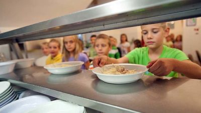 Az iskola és a diéta, mihez van joga a gyerekemnek? Egy biológia-, egészségtan tanár szemszögéből