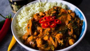 Kesudiós vegán curry – Peak-módra!